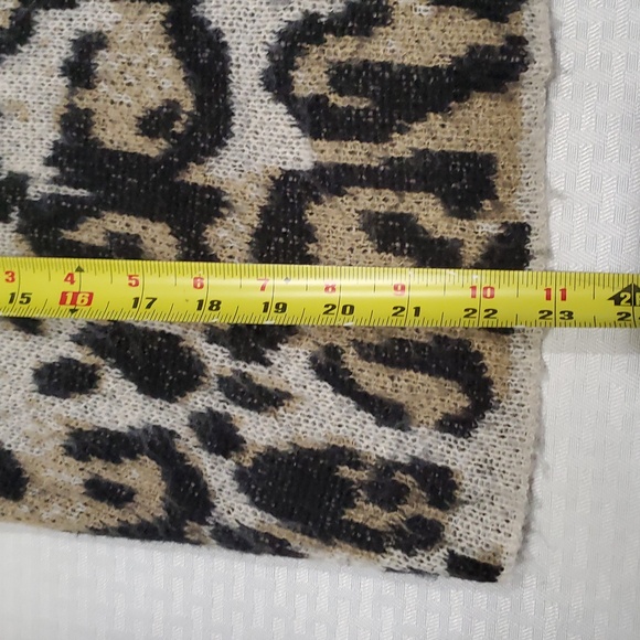 Vince camuto Mob Wife sweater size M - Picture 4 of 8